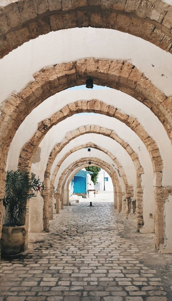 Reclaiming the Sun Arches
